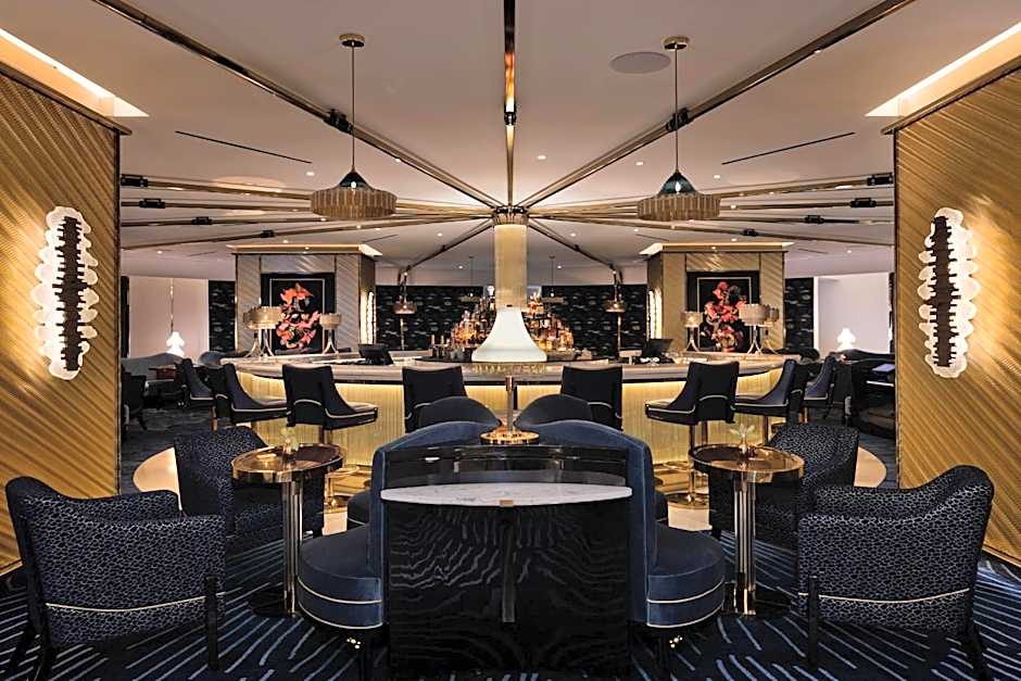 Fontainebleau Las Vegas - MICHELIN Key Award Hotel