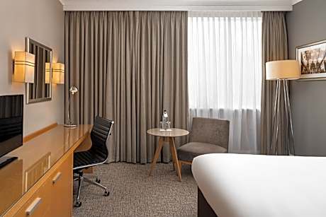 Standard Queen Room with Walk-In Shower