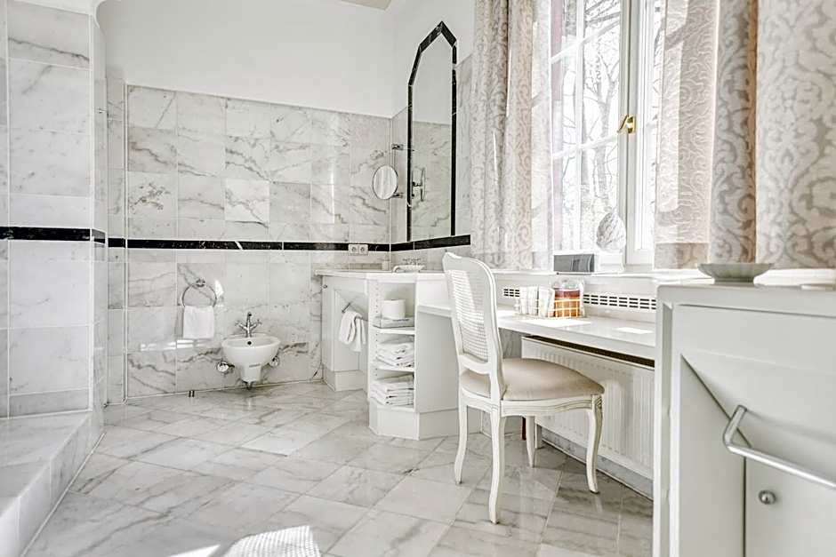 Wald & Schlosshotel Friedrichsruhe