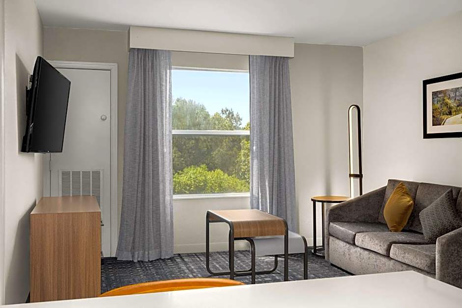 Homewood Suites By Hilton Atlanta/Alpharetta