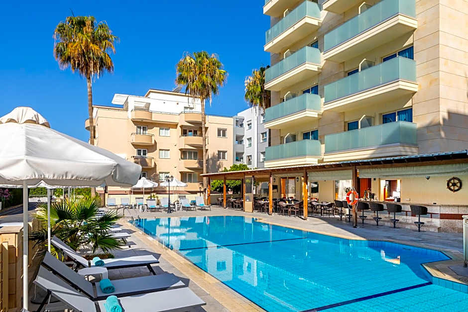 Kapetanios Limassol Hotel
