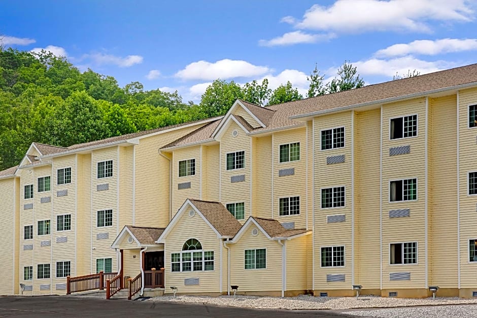 Microtel Inn & Suites By Wyndham Bryson City