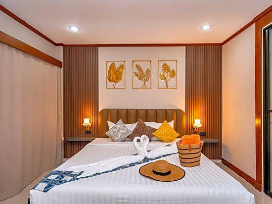 Outdoor Inn Kata Hotel