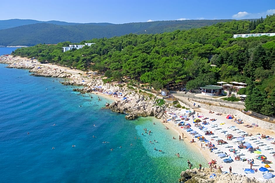 Miramar Sunny Hotel & Residence