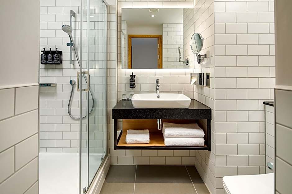 Holiday Inn Manchester Airport By IHG