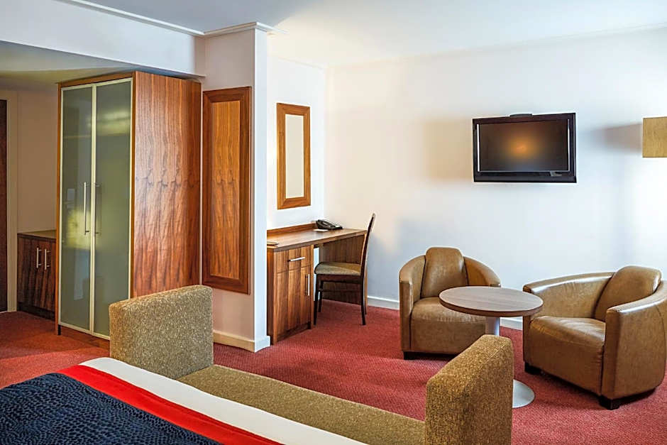 Mercure Newbury West Grange Hotel