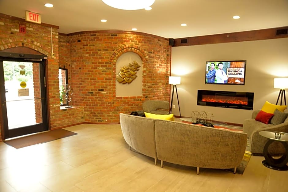 Best Western PLUS Governor's Inn Richmond