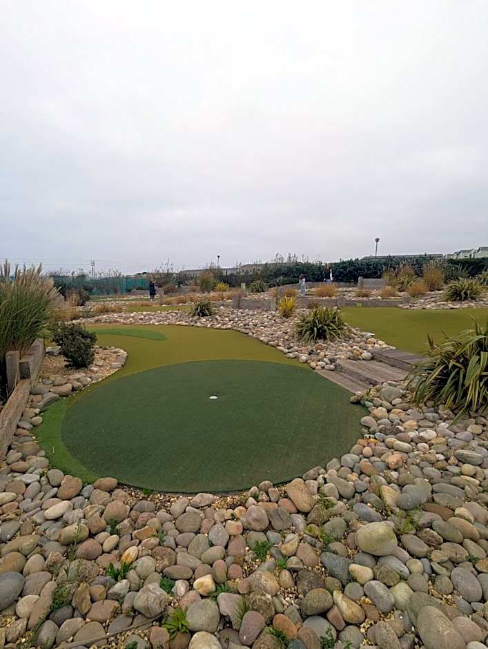 Relaxing Holiday Home Chickerell View Littlesea Haven