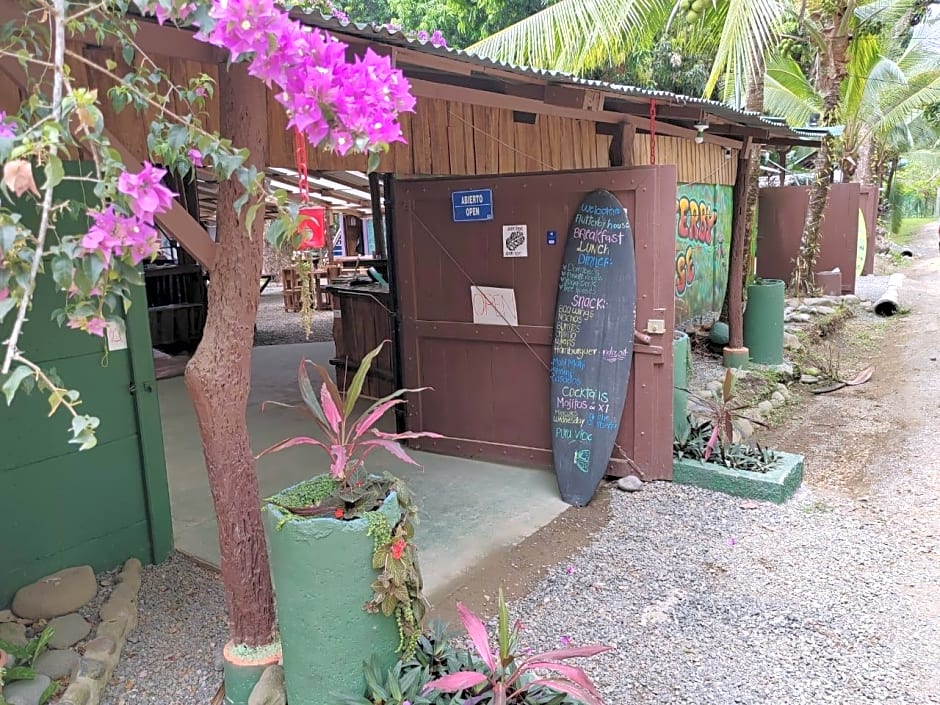 Flutterby House