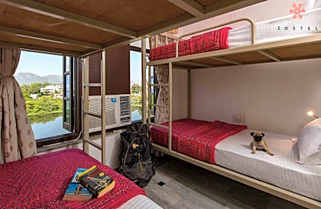 Bed in Deluxe 4-Bed Mixed Dormitory Room