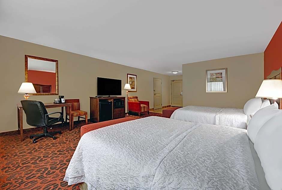 Photo 1 of 10 of 2 Queen Beds