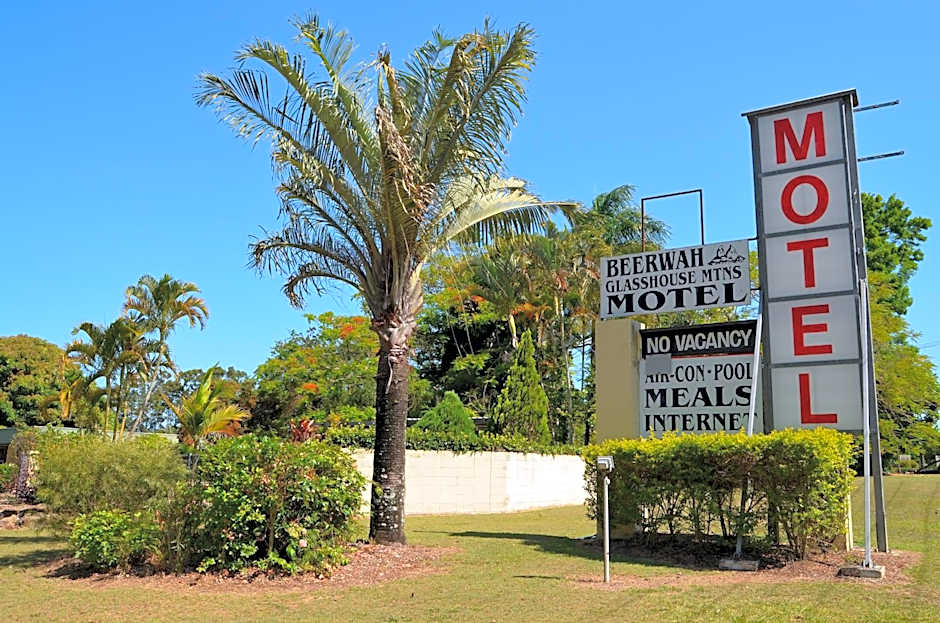 Beerwah Glasshouse Motel