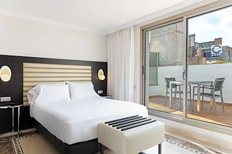 Double or Twin Room with Terrace