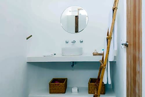 Punta Blanca Beachfront Suites