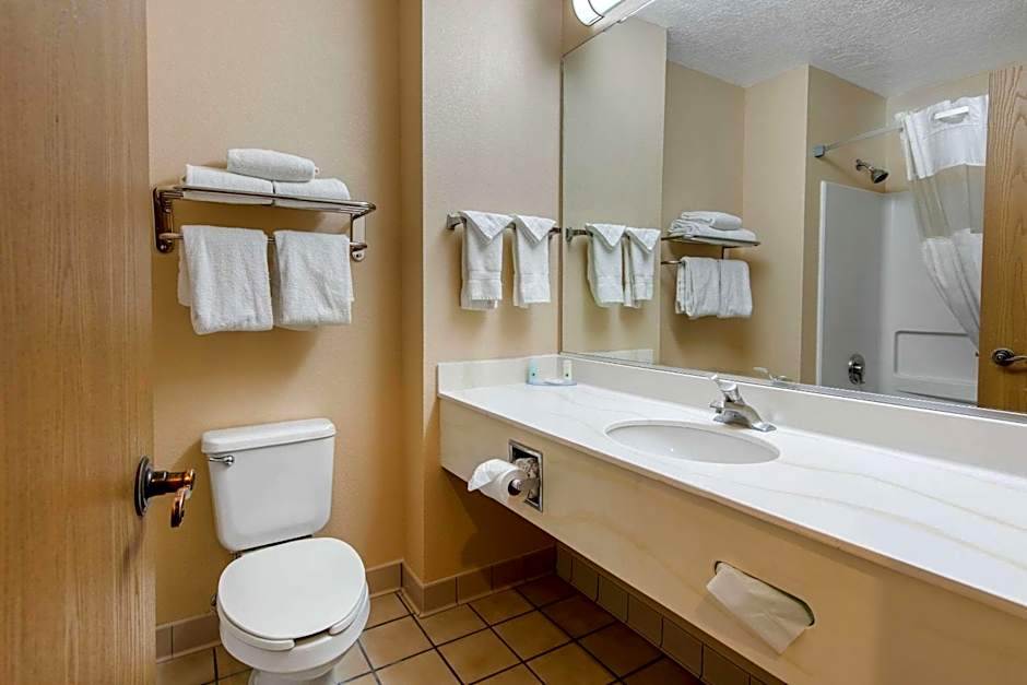 Quality Inn & Suites Albuquerque North near Balloon Fiesta Park