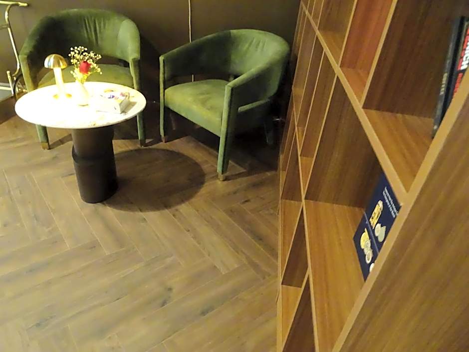 Comfort Inn Al Taawon - Family Only