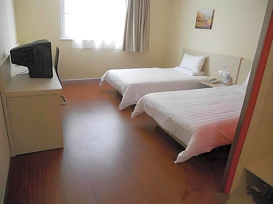 Hanting Hotel Guangzhou Gangding Metro Station