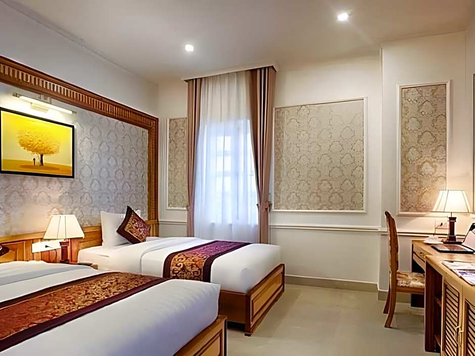 Riverside Hotel Quang Binh