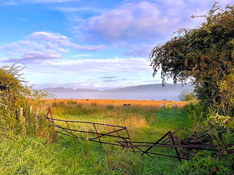 Trossachs Barn & Cabin - boutique B&B