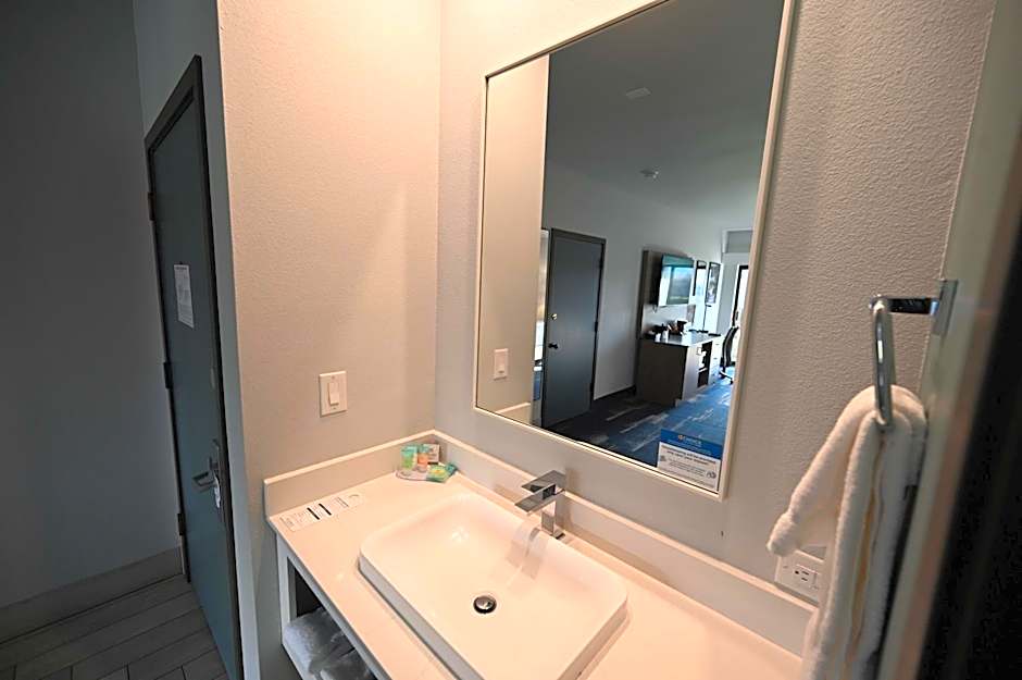 Edgewater Inn and Suites, Ascend Hotel Collection