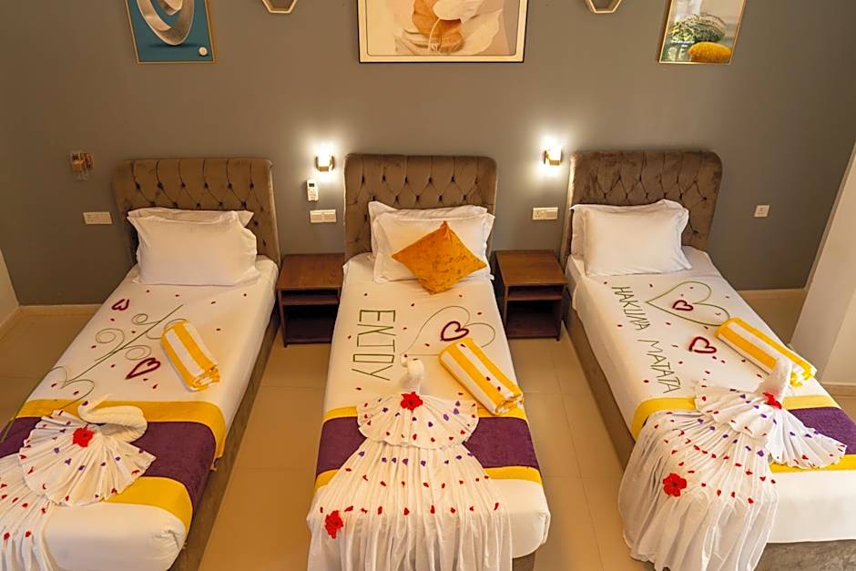 Golden Hotel