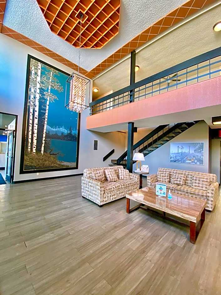 Ramada by Wyndham Whitecourt