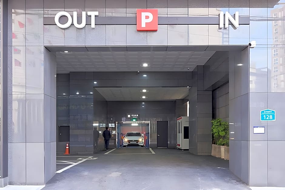 CS Hotel