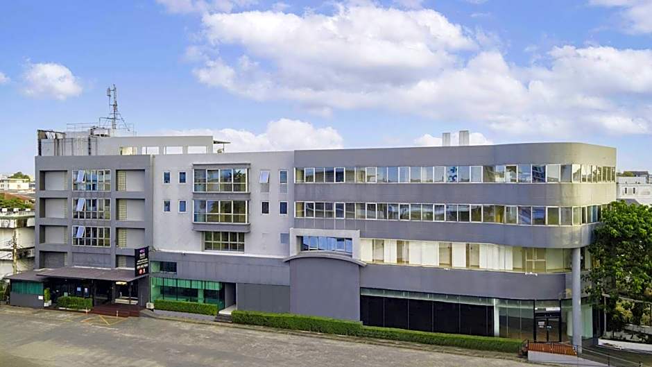 Synsiri 5 Nawamin 96 Apartment