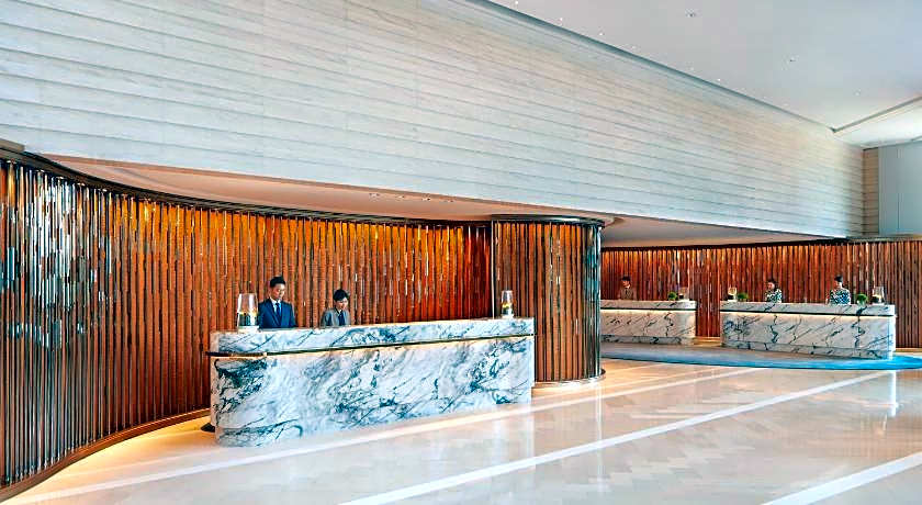 Four Seasons Hotel Hong Kong