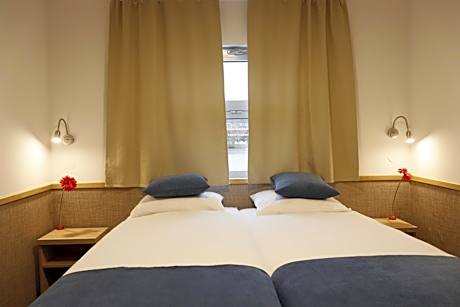 Deluxe Double or Twin Room with River View