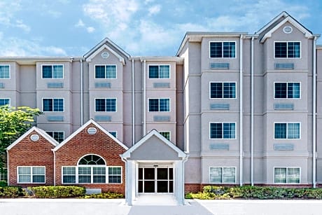 Microtel Inn & Suites by Wyndham Tuscaloosa