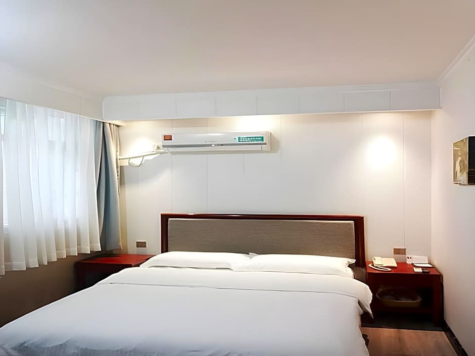Green Tree Inn Nanjing Zhonghua Gate Subway Station Hotel