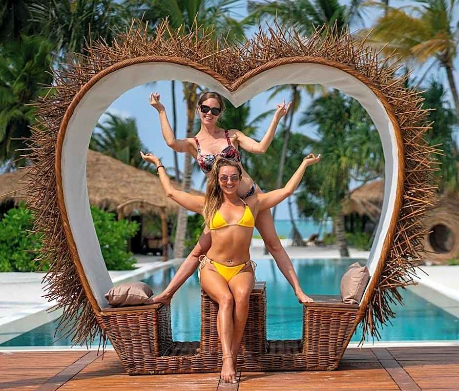 SENSATIONS Eco-Chic Hotel