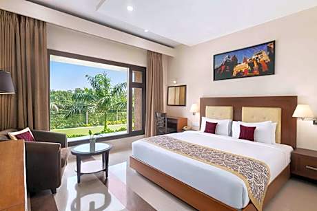 1 King Bed,Superior Room, Non-Smoking