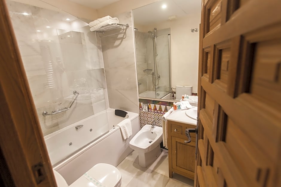 Photo 1 of 3 of Superior 1 Double Bed or 2 Beds