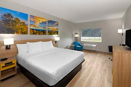 King Room - Non-Smoking