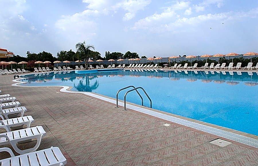 Madama Club Village