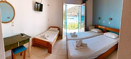 Standard Triple Room with Sea View