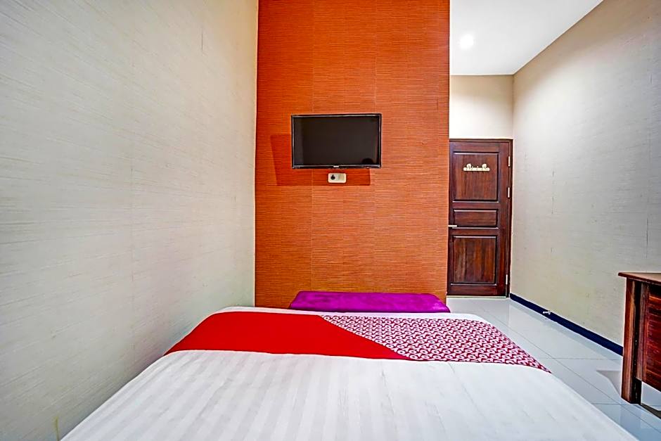 OYO 90889 Dkb Residence