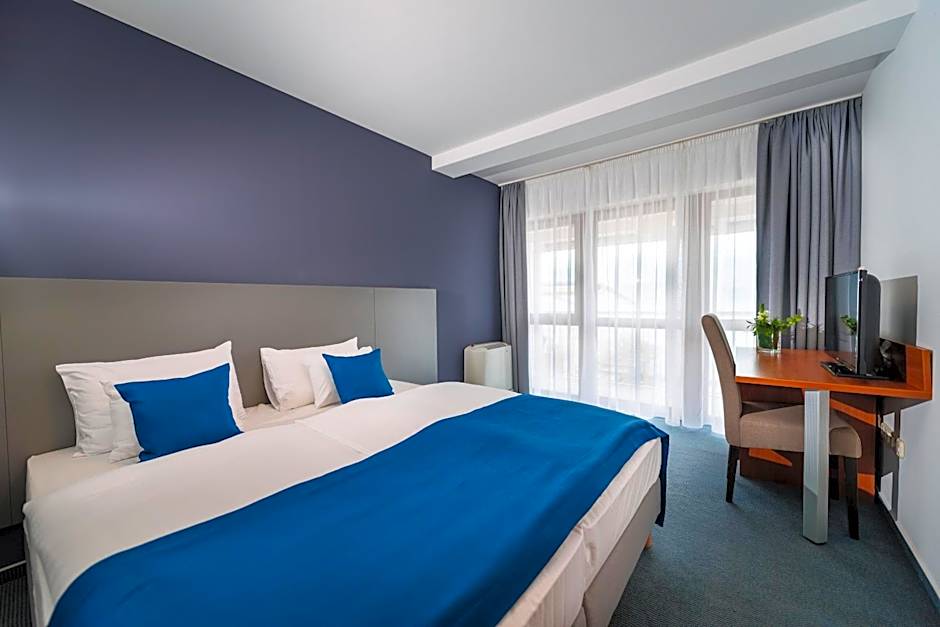 Hotel Yacht Wellness & Business