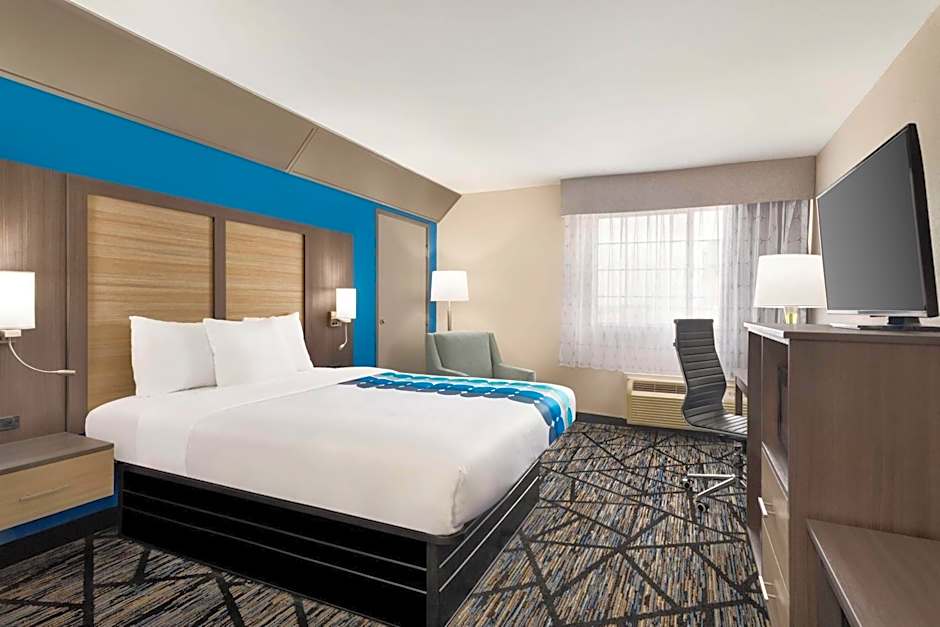 Baymont by Wyndham Blackwell I-35