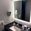 Super 8 by Wyndham Windsor/Dougall