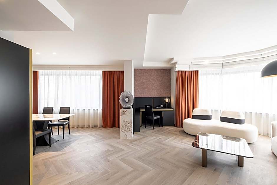 Hyllit Hotel