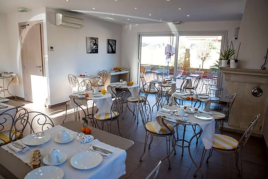 Hotel CASABELLA Cannes Mouans Sartoux