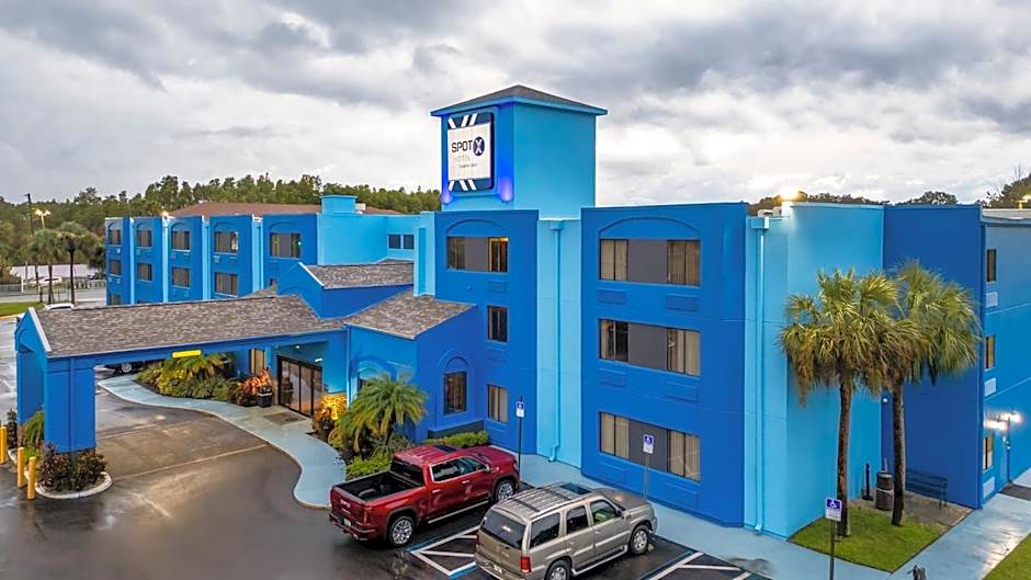 SPOT X Hotel Tampa - Wesley Chapel by The Red Collection