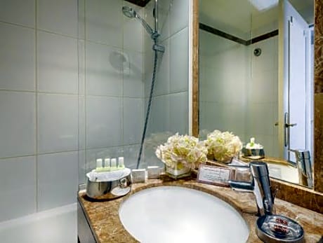 Interconnecting Room