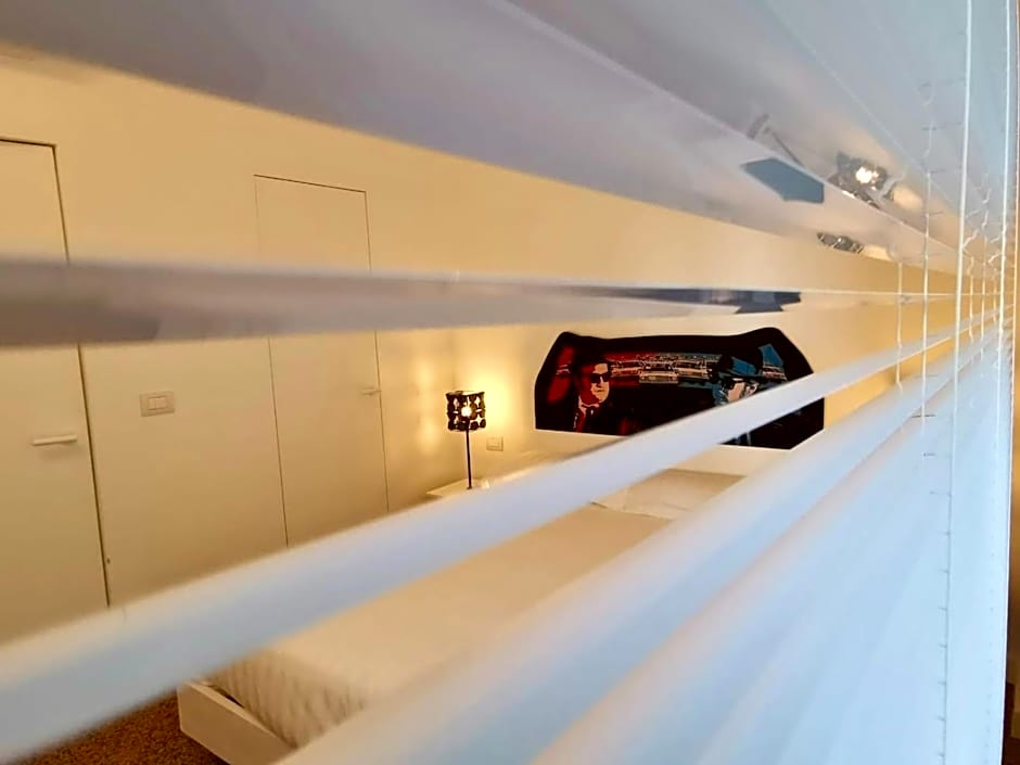 Red Carpet rooms
