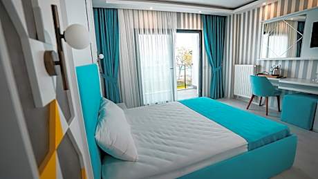 Deluxe Double Room with Sea View