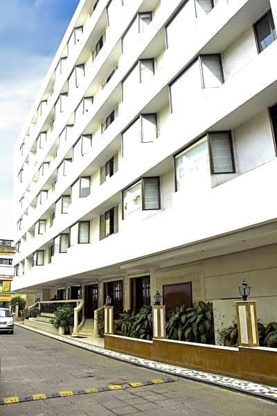 Hotel Parle International