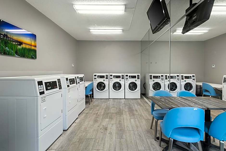 Studio 6 Suites Jacksonville, NC – Camp LeJeune